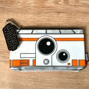 NWT BB-8 Star Wars x Loungefly zippered pouch